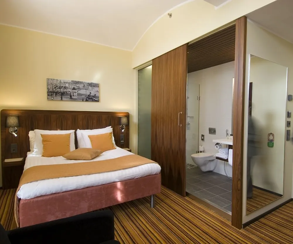 הלסינקי Home Hotel Katajanokka